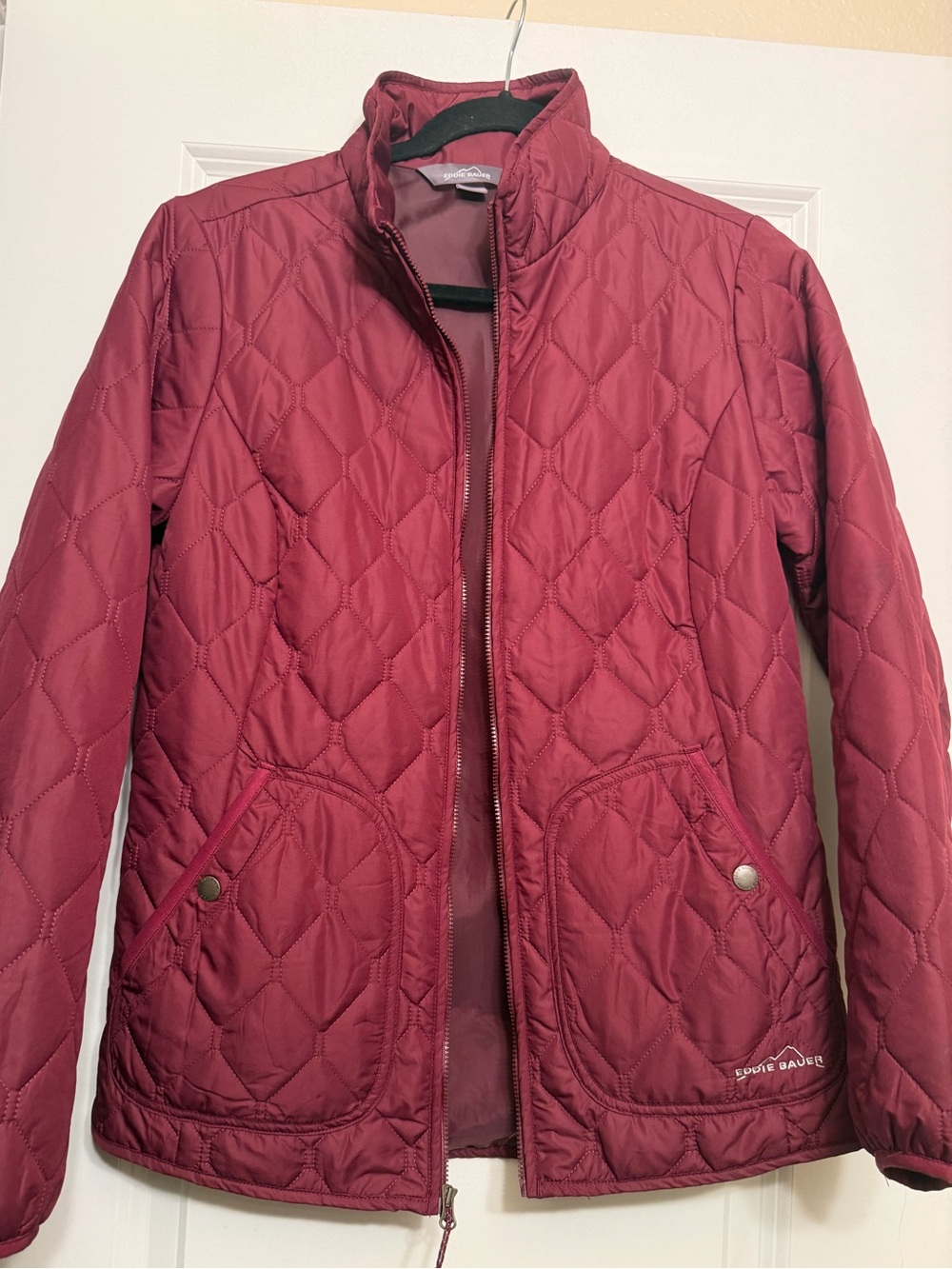 Eddie Bauer Quilted Puffer Jacket - Wine/burgundy color - Sz S - EUC